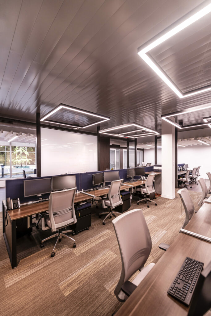 Esquire bank 2 shared desks with ergonomic chairs